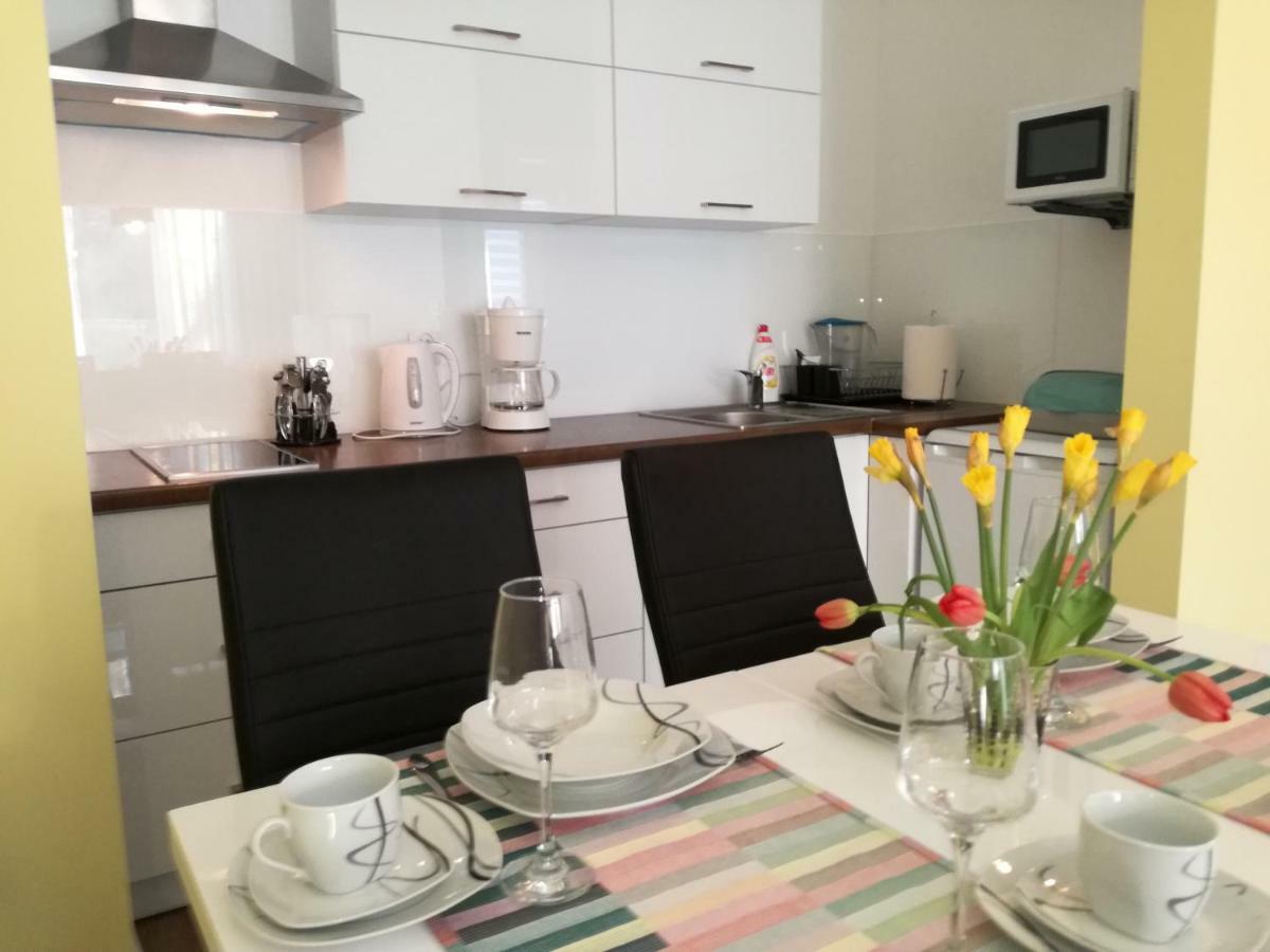Apartament Dwie Sosny أوسترونيه مورسكية المظهر الخارجي الصورة