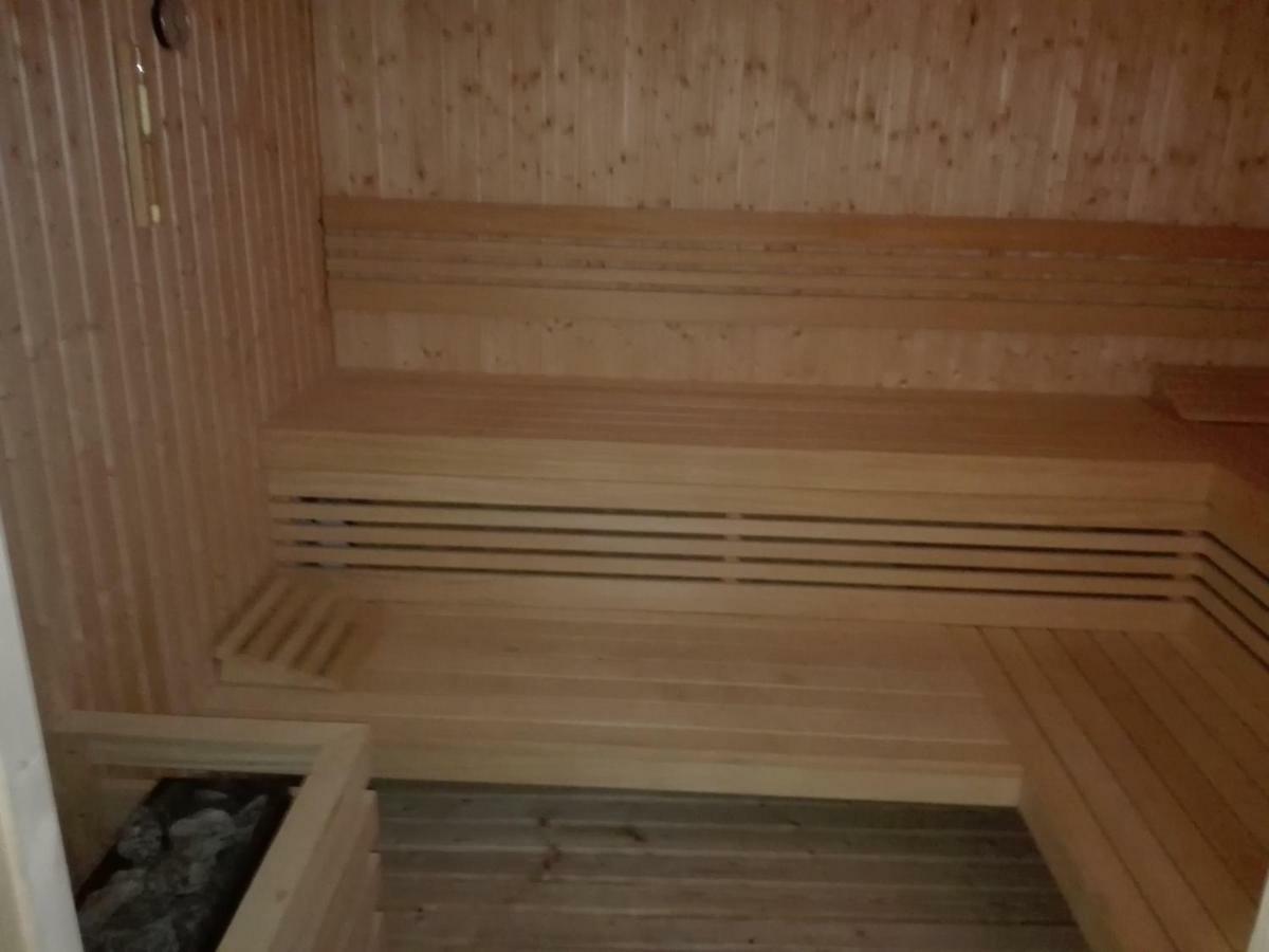 Apartament Dwie Sosny أوسترونيه مورسكية المظهر الخارجي الصورة
