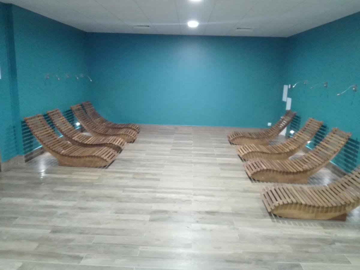 Apartament Dwie Sosny أوسترونيه مورسكية المظهر الخارجي الصورة
