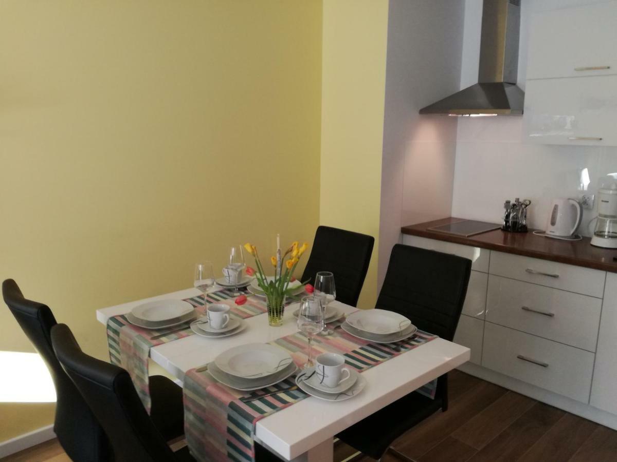 Apartament Dwie Sosny أوسترونيه مورسكية المظهر الخارجي الصورة